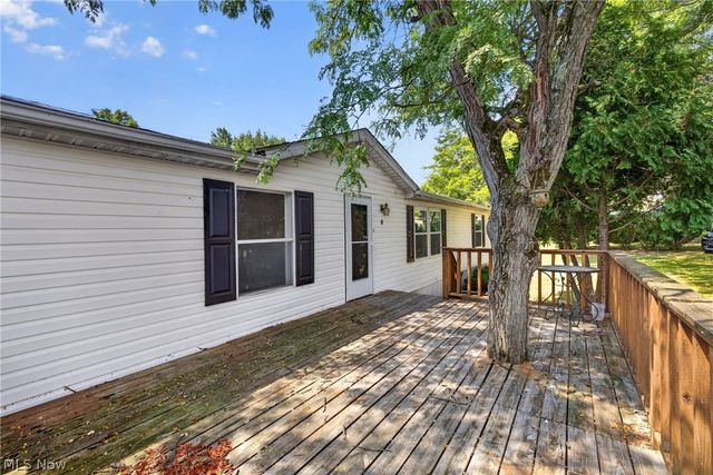 6835 Richmond Road 14, Glenwillow, OH 44139