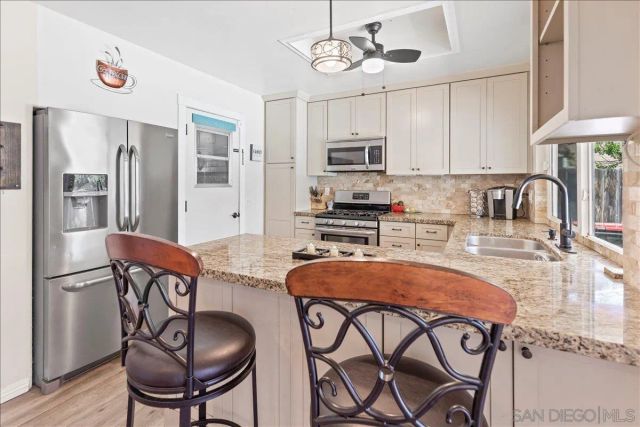 2051 Weathervane, Escondido, CA 92027