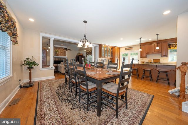 2515 PARKE LN, Broomall, PA 19008