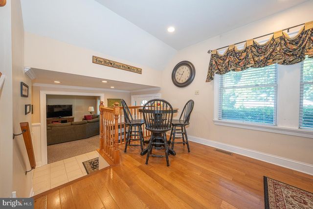 2515 PARKE LN, Broomall, PA 19008