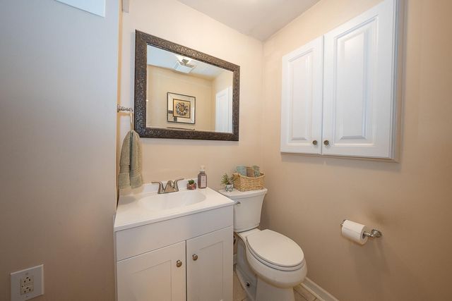 2515 PARKE LN, Broomall, PA 19008