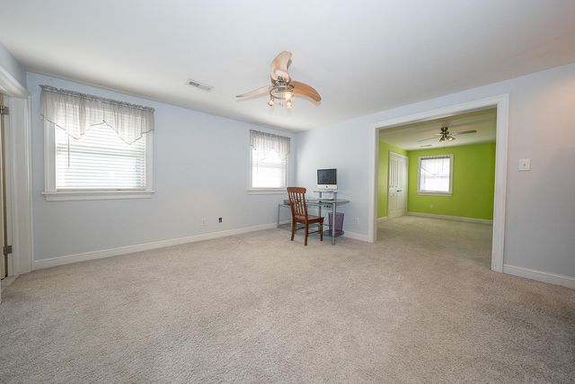 2515 PARKE LN, Broomall, PA 19008