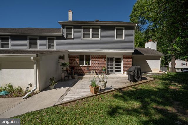 2515 PARKE LN, Broomall, PA 19008