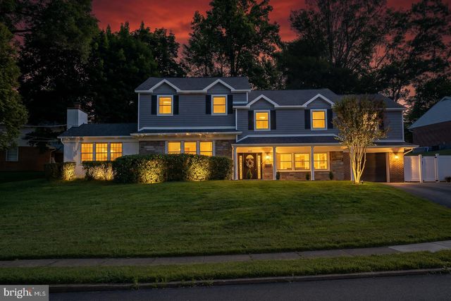 2515 PARKE LN, Broomall, PA 19008