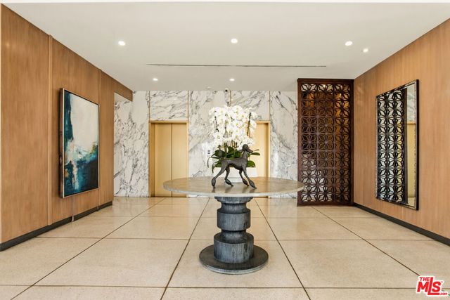 8787 Shoreham Drive 105, West Hollywood, CA 90069