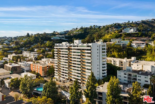 8787 Shoreham Drive 105, West Hollywood, CA 90069