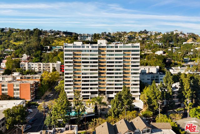 8787 Shoreham Drive 105, West Hollywood, CA 90069