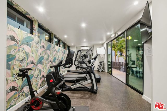 8787 Shoreham Drive 105, West Hollywood, CA 90069