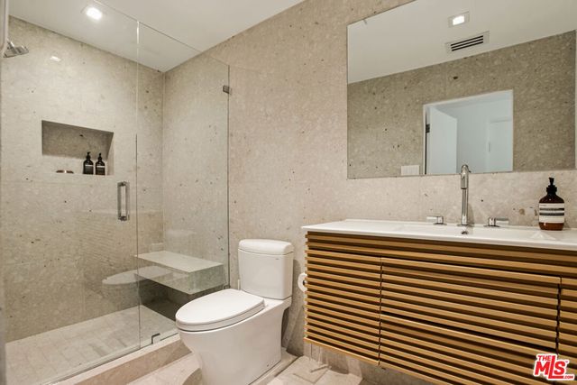 8787 Shoreham Drive 105, West Hollywood, CA 90069