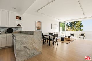 8787 Shoreham Drive 105, West Hollywood, CA 90069