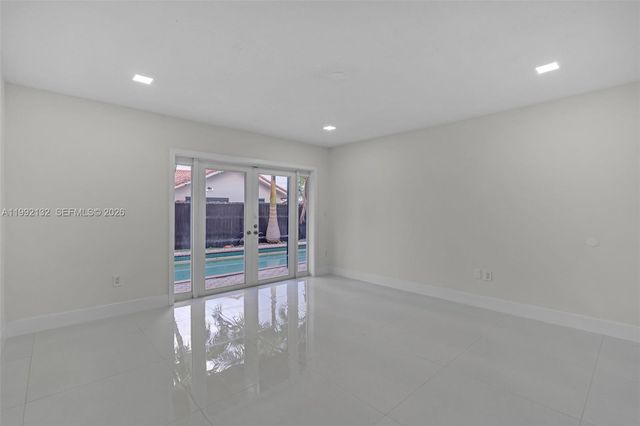 803 NW 133rd Ct 803, Miami, FL 33182