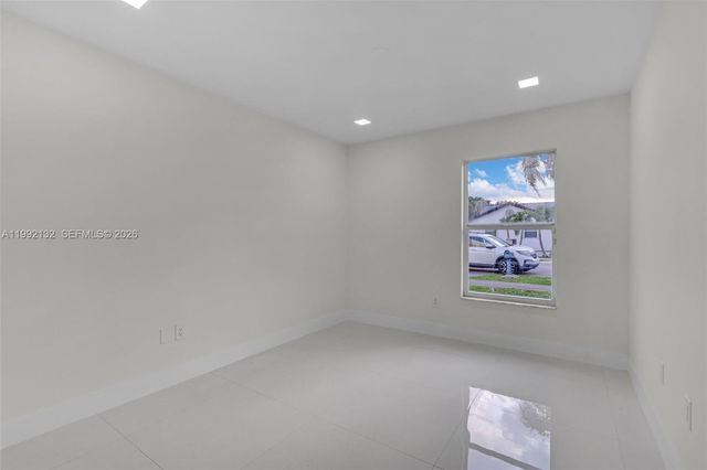 803 NW 133rd Ct 803, Miami, FL 33182