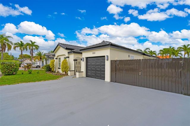 803 NW 133rd Ct 803, Miami, FL 33182