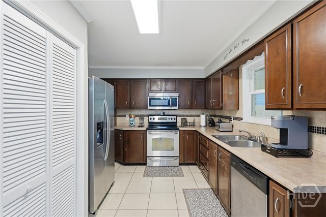 32 Silverstone Circle Furnished, Savannah, GA 31406