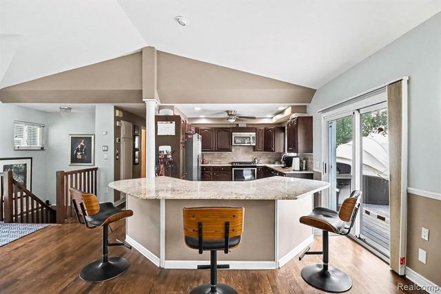 3233 Shawnee Lane, Waterford, MI 48329