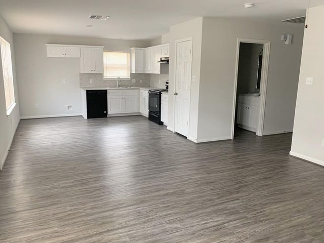 7801 Angus Street, Houston, TX 77028