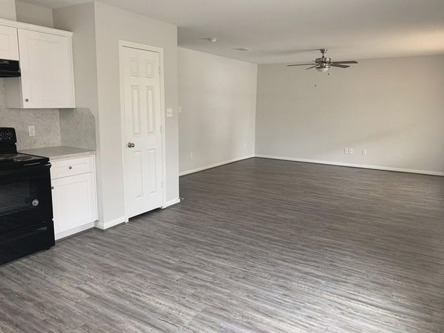 7801 Angus Street, Houston, TX 77028