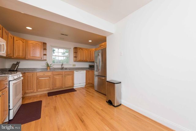 1524 N KENTUCKY ST, Arlington, VA 22205
