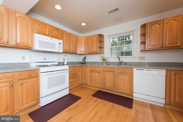 1524 N KENTUCKY ST, Arlington, VA 22205