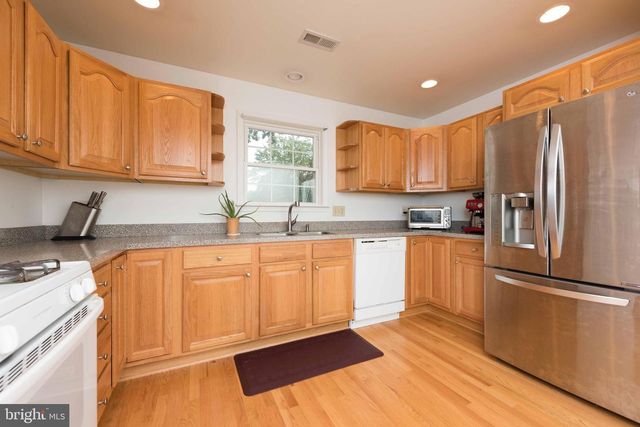 1524 N KENTUCKY ST, Arlington, VA 22205