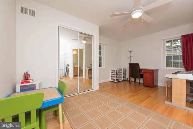 1524 N KENTUCKY ST, Arlington, VA 22205