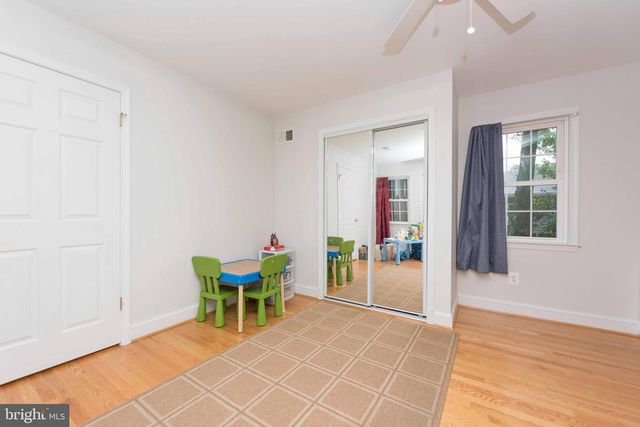 1524 N KENTUCKY ST, Arlington, VA 22205