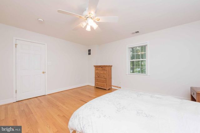 1524 N KENTUCKY ST, Arlington, VA 22205