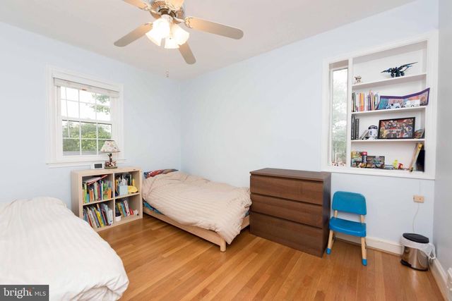 1524 N KENTUCKY ST, Arlington, VA 22205