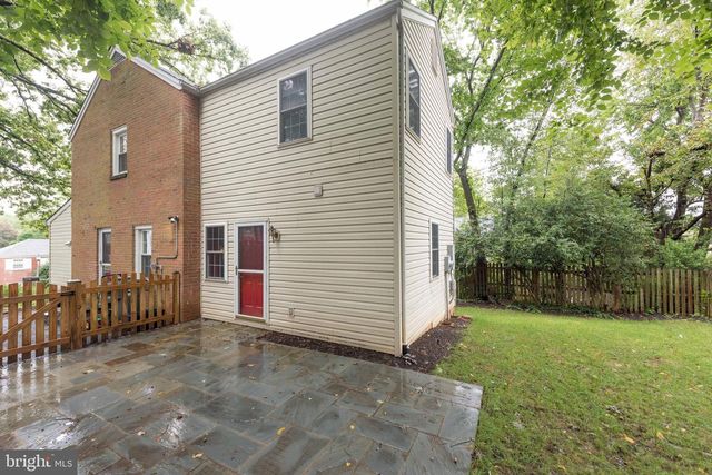 1524 N KENTUCKY ST, Arlington, VA 22205