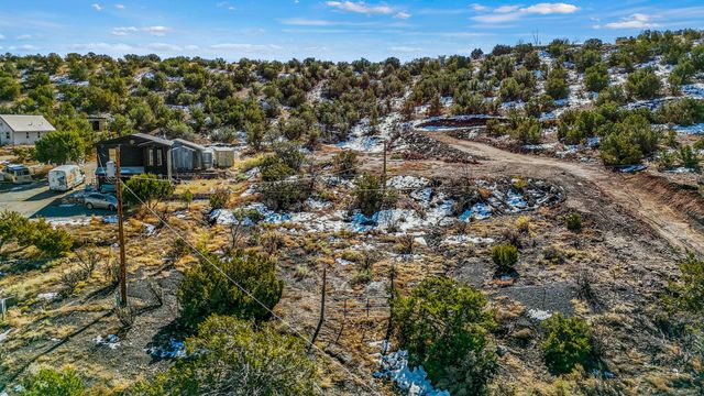 34 Ice House Road, Madrid, NM 87010