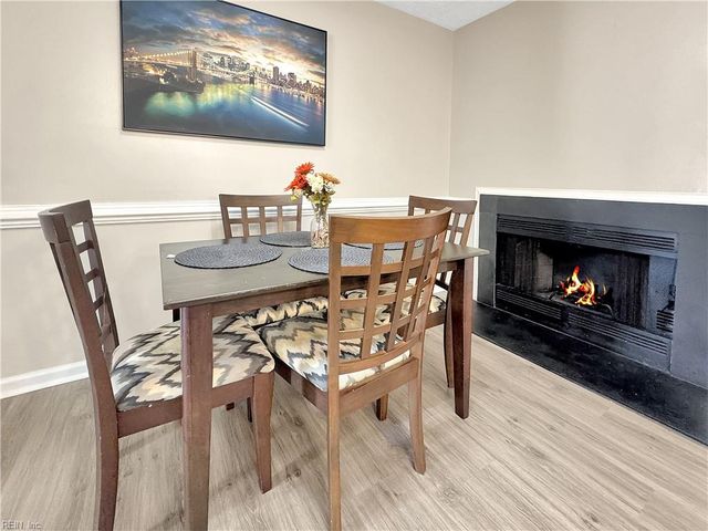 27 Treasure KY, Hampton, VA 23666