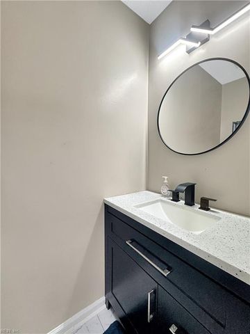 27 Treasure KY, Hampton, VA 23666