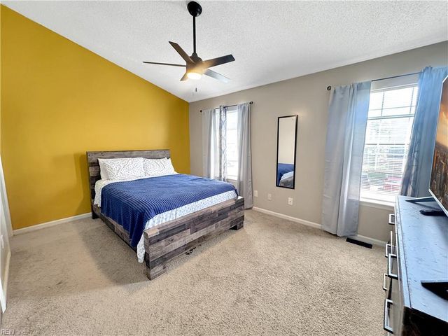 27 Treasure KY, Hampton, VA 23666