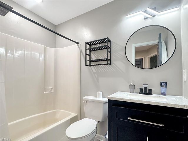 27 Treasure KY, Hampton, VA 23666