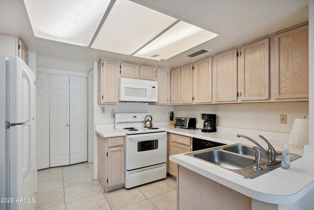 11011 N 92ND Street 1046, Scottsdale, AZ 85260
