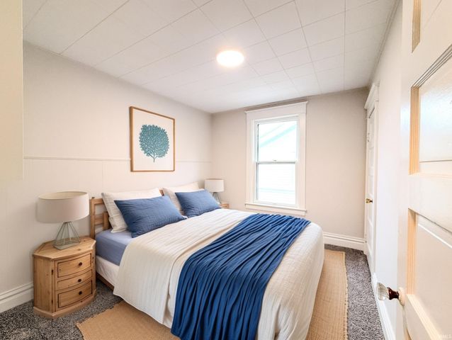 327 Kinsmoor Avenue, Fort Wayne, IN 46807