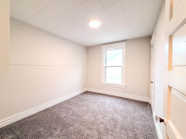 327 Kinsmoor Avenue, Fort Wayne, IN 46807