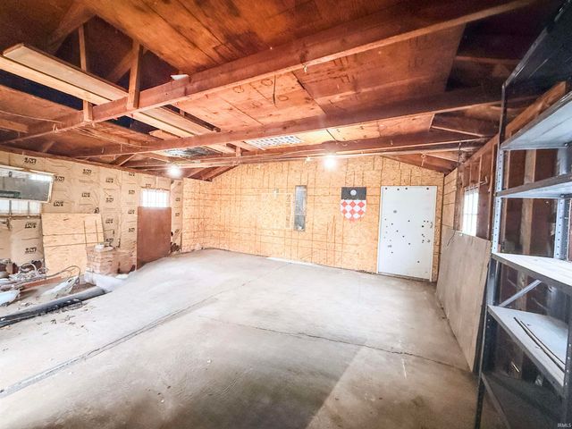 327 Kinsmoor Avenue, Fort Wayne, IN 46807