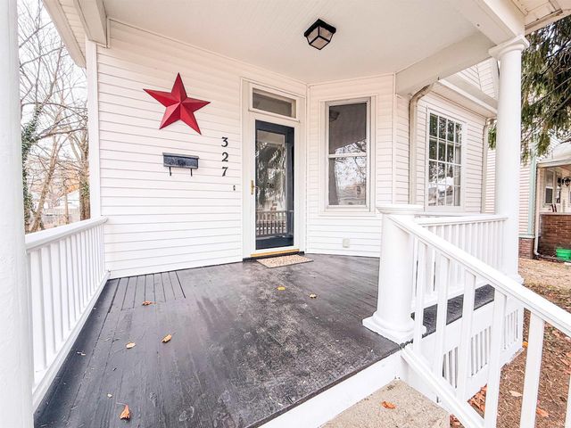 327 Kinsmoor Avenue, Fort Wayne, IN 46807