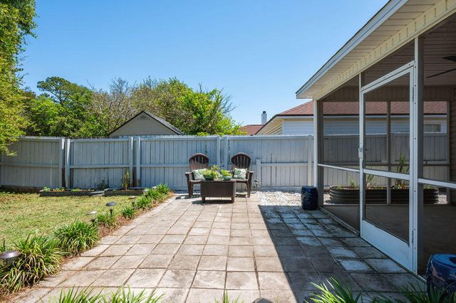 782 Pearl Sand Drive, Mary Esther, FL 32569