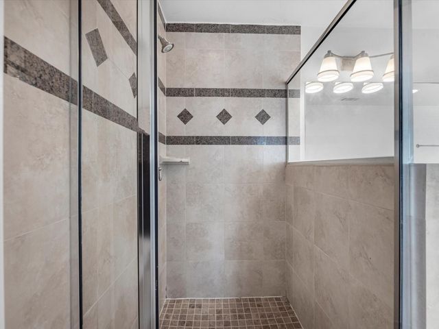 4217 Koehler Street, Houston, TX 77007