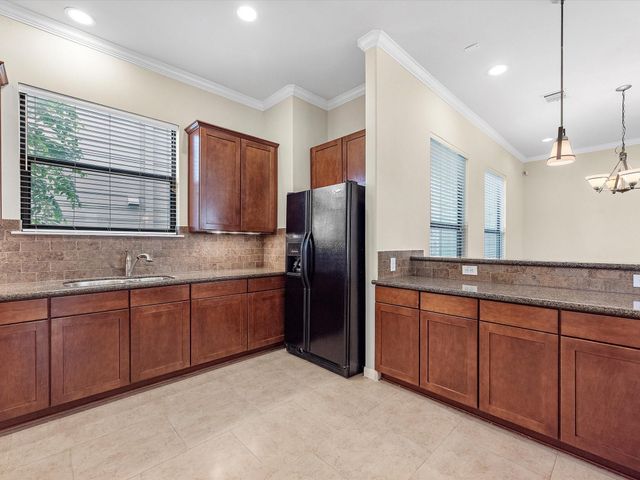 4217 Koehler Street, Houston, TX 77007