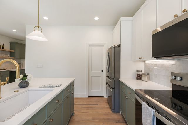 1007 Tenth St, Old Hickory, TN 37138