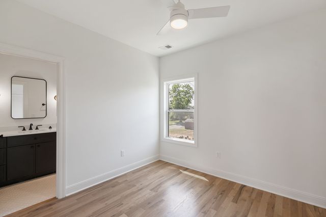 1007 Tenth St, Old Hickory, TN 37138