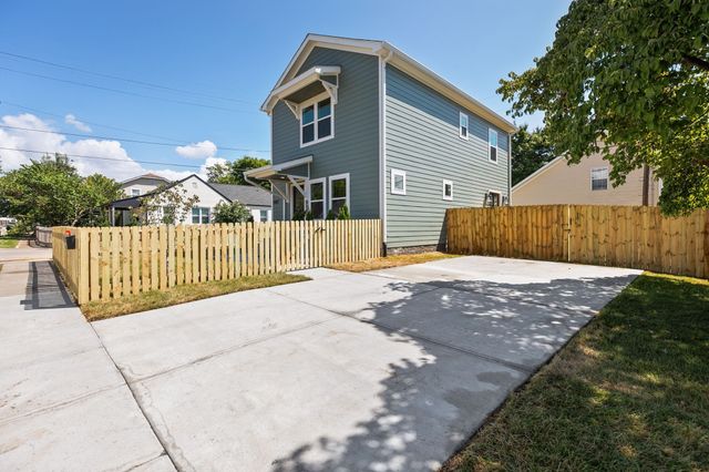 1007 Tenth St, Old Hickory, TN 37138