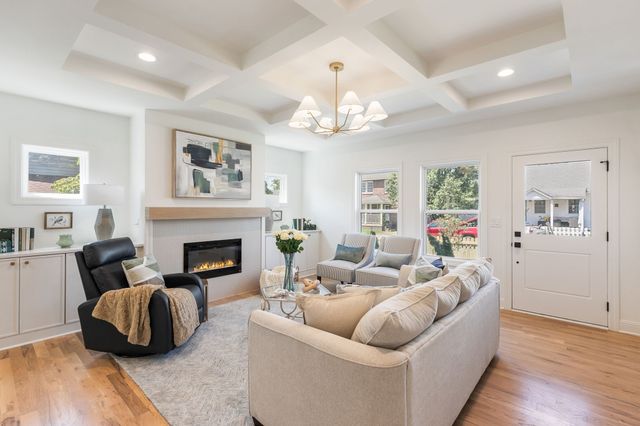 1007 Tenth St, Old Hickory, TN 37138