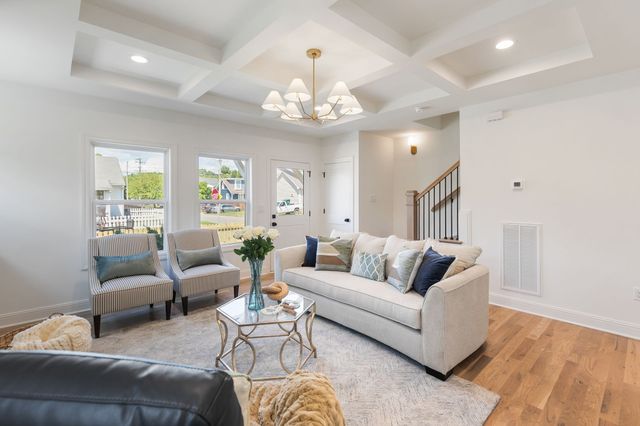 1007 Tenth St, Old Hickory, TN 37138