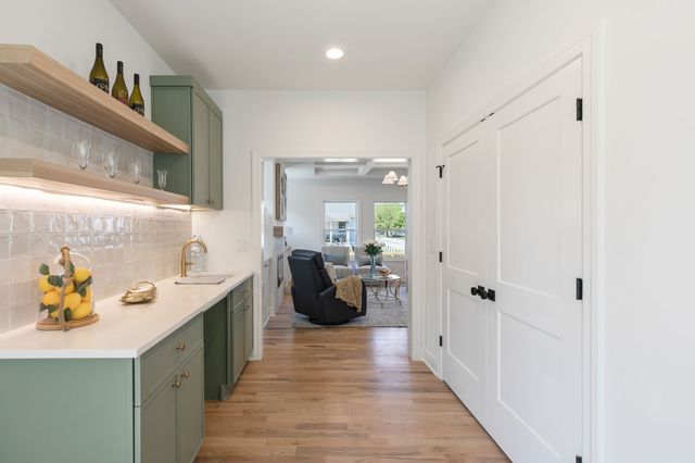 1007 Tenth St, Old Hickory, TN 37138