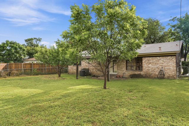 206 Ocean Drive, Richardson, TX 75081