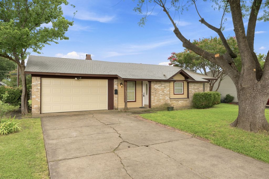 206 Ocean Drive, Richardson, TX 75081